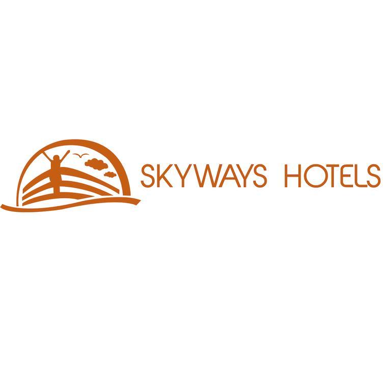Skyways Hotel 슬라우 외부 사진